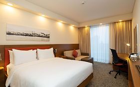 Samsun Hampton by Hilton